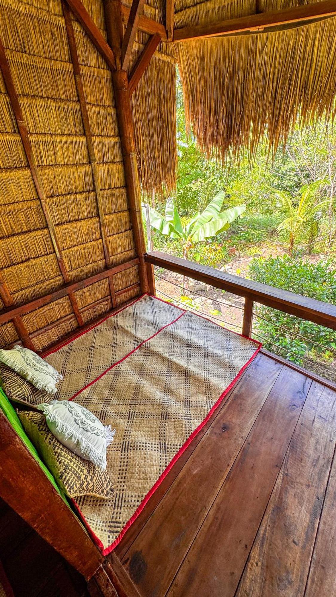 Sten Lodge Labuan Bajo Exterior foto