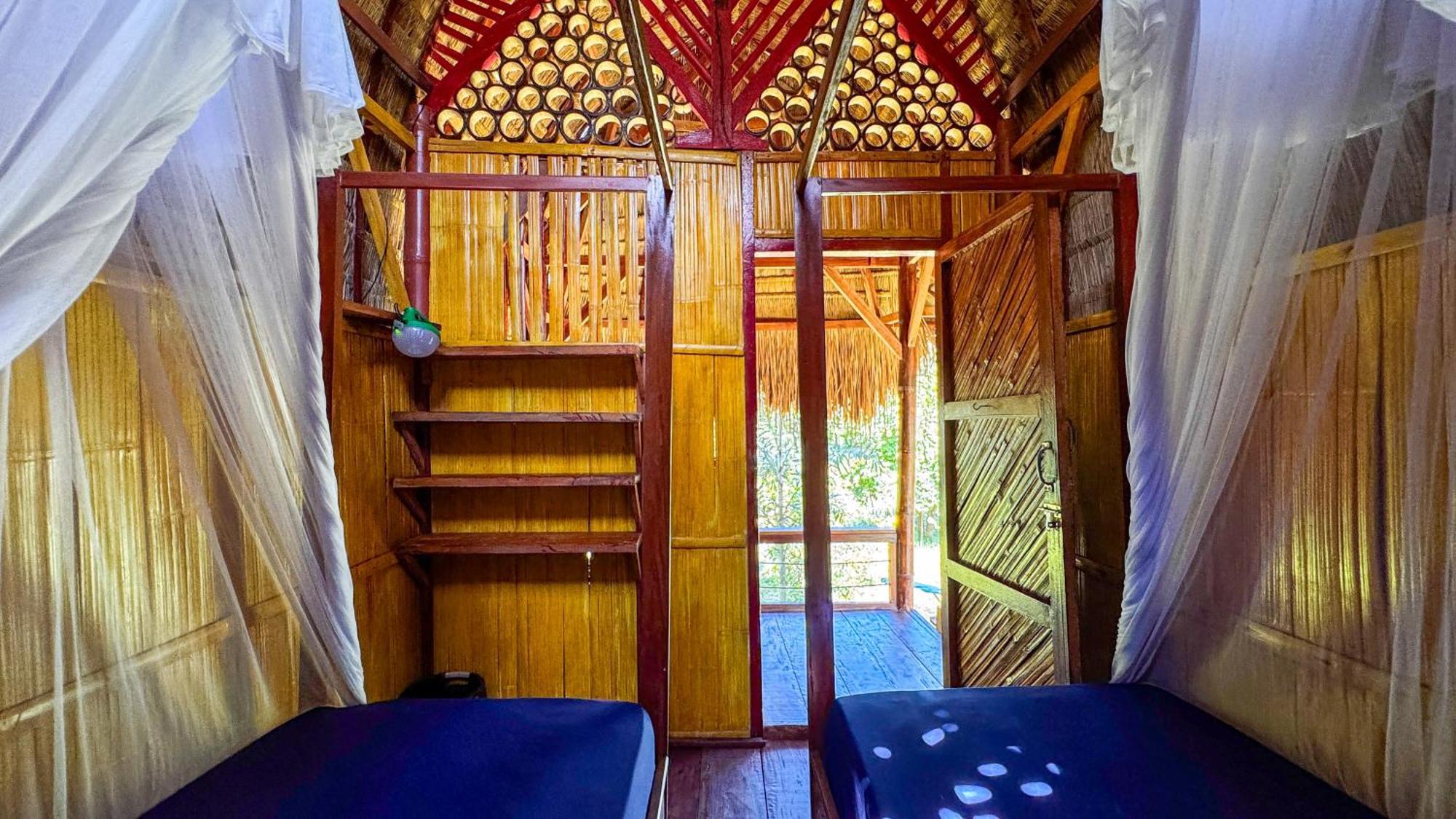 Sten Lodge Labuan Bajo Exterior foto